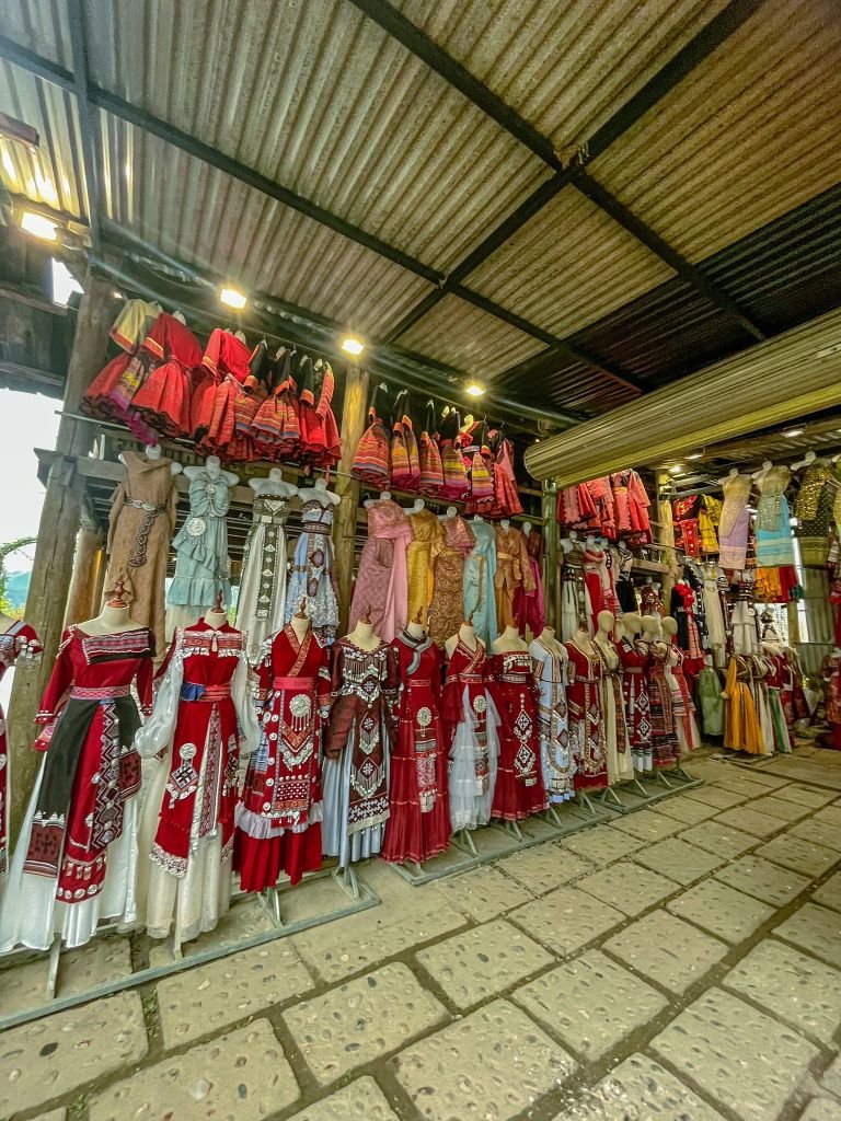 cat-cat-village-4 Cat Cat Village Sapa - Ethnic Costume Rental