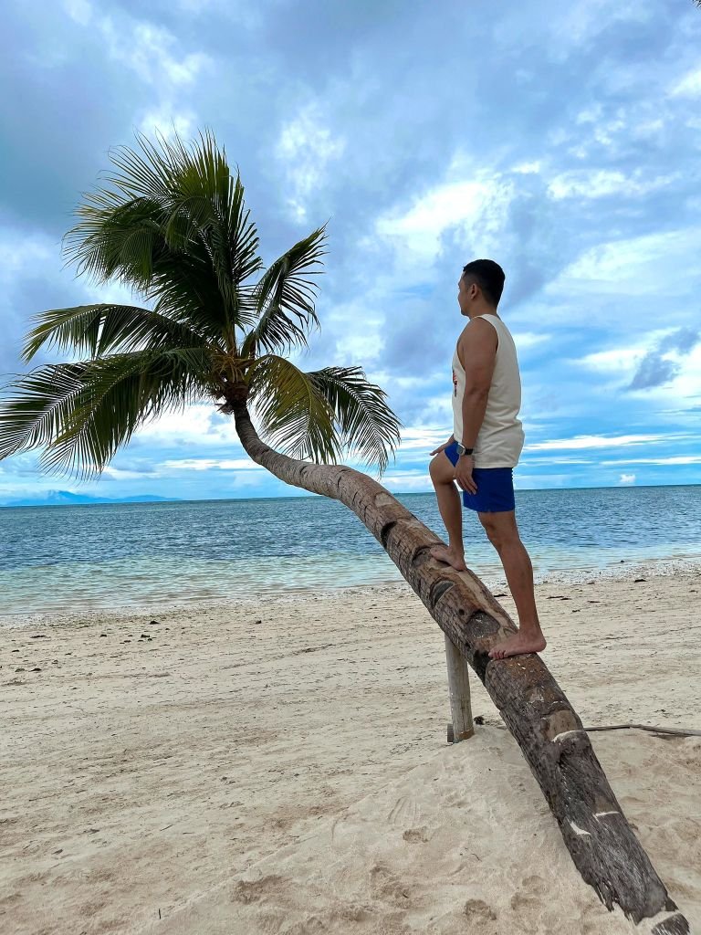 Bulabog Beach - Leaning Coconut