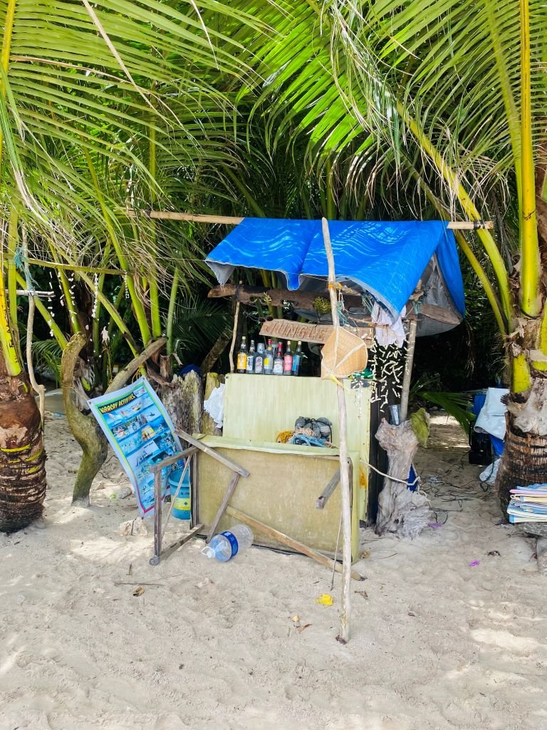 Puka Beach - Snack and Water Vendor