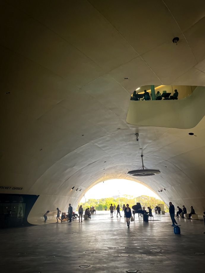 National Kaohsiung Center for the Arts Taiwan - Inside the curve