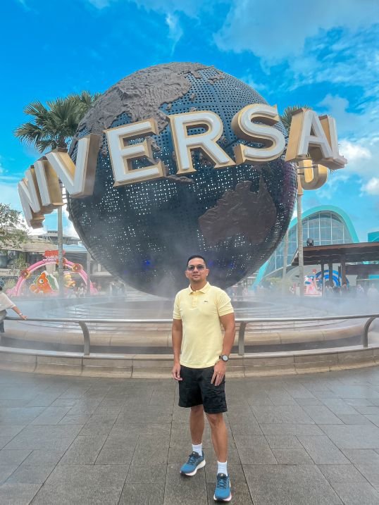 Universal Studios Singapore - Iconic Globe 2